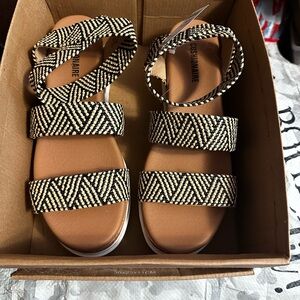Summer sandals